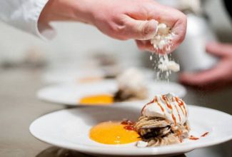 Enhance Your Dining Experience: Avoid These 6 Common Restaurant Mistakes