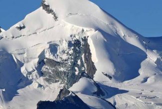 Explore the very high peaks in Zermatt