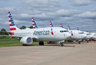 American Airlines receives U.S. financial aid