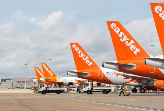 EasyJet feels the squeeze and cuts its workforce