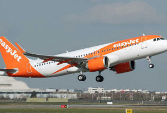 EasyJet defers Airbus order until 2025