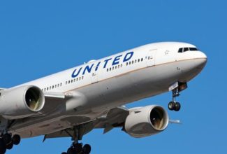 Engine Trouble Forces United Flight to Make Emergency Landing