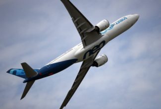 France announces $16.9 billion in aid for aviation industry