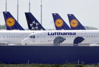 Lufthansa board rejects EU conditions on $10 billion bailout