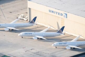 United: Resuming LAX 787 routes marks 'sprout' of good news