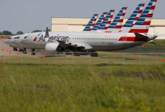 American Airlines threatens to cancel some Boeing Max orders