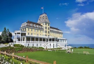 Taylor Swift’s Wedding Venue Choice Could Boost Luxury Travel