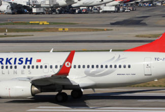 Turkish Airlines retires last B737-700, floats deferrals