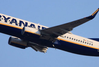 Ryanair in $1bn bond issue, $470mn share placement