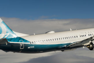 Boeing targets Delta with B737 MAX white tail offer