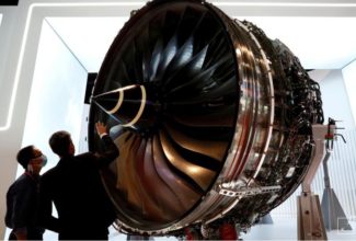 Rolls-Royce seeks $2.6 billion in make-or-break share issue