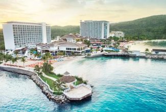 Top Caribbean Resorts Offering Black Friday and Cyber Monday Deals