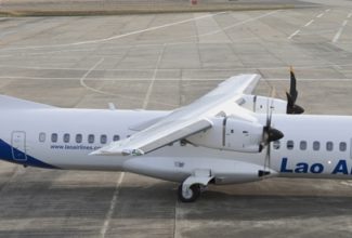 Lao Airlines suspends international charters to stem COVID