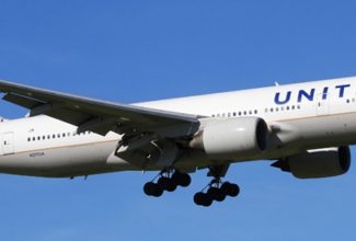 Japan, US ground PW-powered B777s after United incident