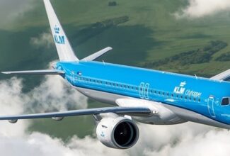 KLM takes first E195-E2, Air France to add A220 in 3Q21