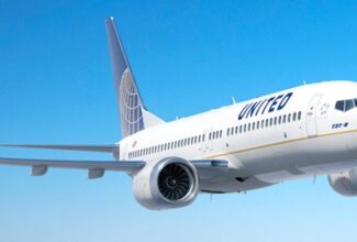 United Airlines orders 25 incremental B737 MAX