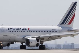 France unveils first short domestic flight ban legislation