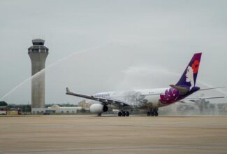 Hawaiian Airlines Lands in the Lone Star State