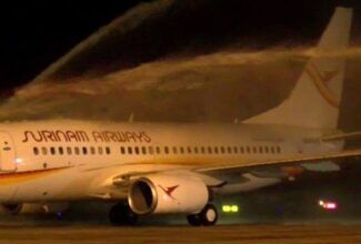 Lessor seizes Surinam Airways B737 in Miami over debts