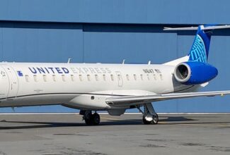 Ohio's CommutAir opens Denver base for United Express ops