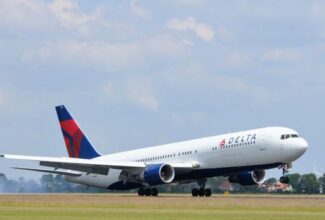 Staff Shortage, Increased Travelers Force Delta To Open Middle Seats