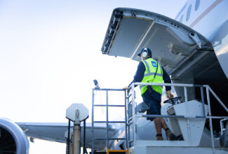 Menzies Aviation grows United Airlines relationship in Australia with cargo contract wins