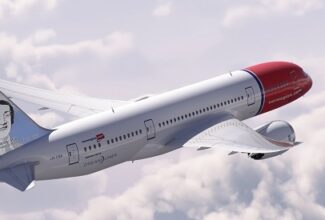 Norwegian closes three bases in Spain, announces layoffs