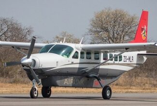 South Africa's Airlink resumes safari lodge shuttle