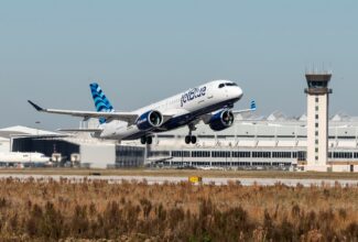 Airbus gains first FHS contract in North America with JetBlue for its A220 fleet