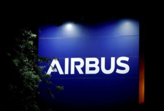 Airbus denies building the bigger A322 with new wings