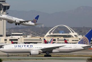 Passenger Jumps Out of Plane Taxiing at LAX