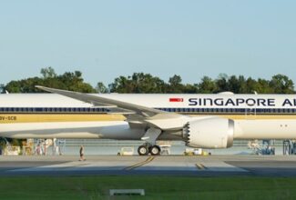 Singapore Airlines shifts five 787-10 orders to lessors