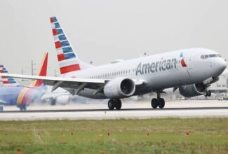 American Airlines says it flew three times as many passengers over July 4 weekend compared with 2020