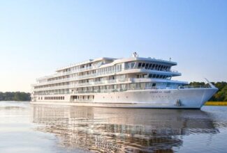 American Jazz Riverboat Stuck on Sandbar in Kentucky Lake