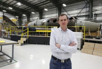 Former Virgin Galactic CEO to fly to space