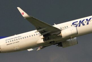 Japan's Skymark orders four boeing 737-8 and -10 MAX jets