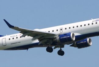 JetBlue defers E190 phase-out to exploit AA alliance