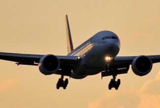 Netanyahu's 'Wing of Zion' 767 Plane's Windshield Cracks Mid-Flight