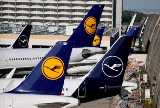 Germany to sell up to a quarter of its Lufthansa stake