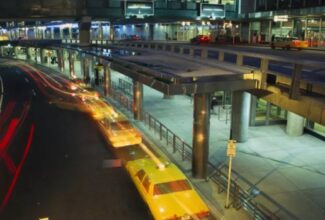 New York LaGuardia airport: AirTrain in danger of cancellation