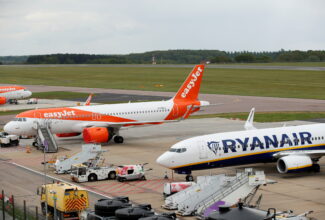 Flights briefly suspended at London Luton Airport after runway damaged