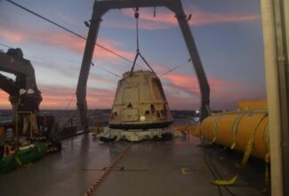 SpaceX needs to fix toilet problems in its Dragon capsules before weekend launch