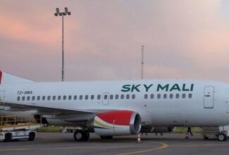 Flights remain suspended as Mali threatens to revoke slots