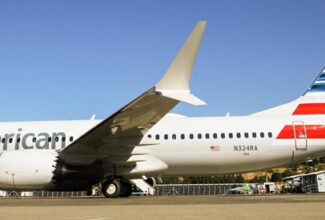 American Airlines increases Boeing 737 MAX orders, defers 787s