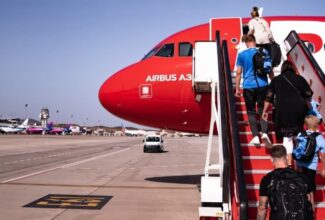 Icelandic startup air carrier enters low-cost transatlantic market