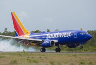 Southwest to offer free Wi-Fi on some flights during broadband test period