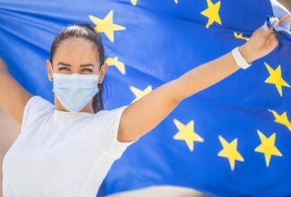 EU Officially Enacts Travel Ban Recommendation for Vaccinated Tourists