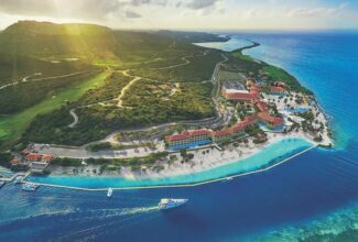 The All-New Sandals Royal Curaçao Opening in Time for Summer