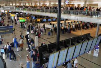 Experts reveal top tips on avoiding airport delays, disruption and queues