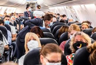 Face masks to be scrapped on flights in Europe - this is when the law comes into force